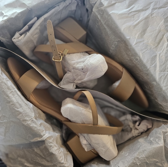 Coach leather strappy sandals - Picture 4 of 5